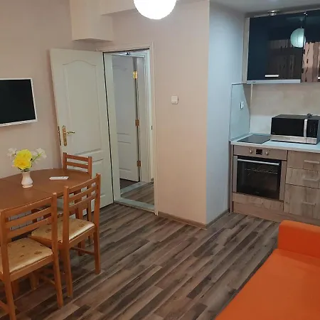 Eli Apartment *