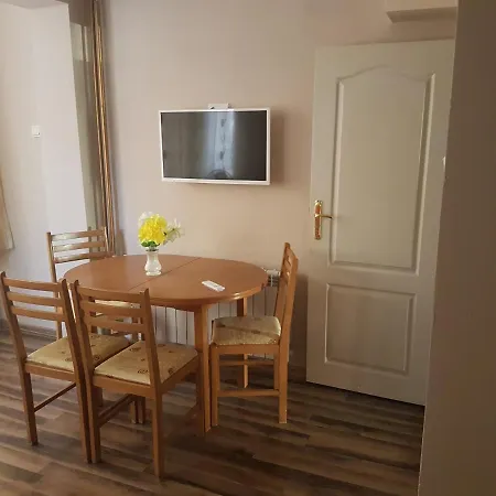 Apartment Eli *