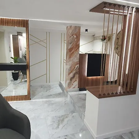 Eli Apartment *